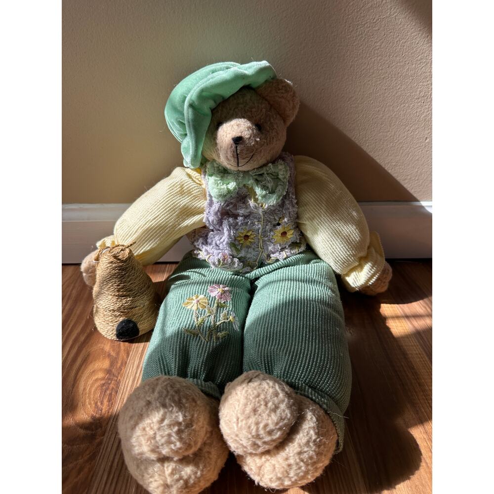 Vintage 90s Country Garden Bear w/ Bee Hive